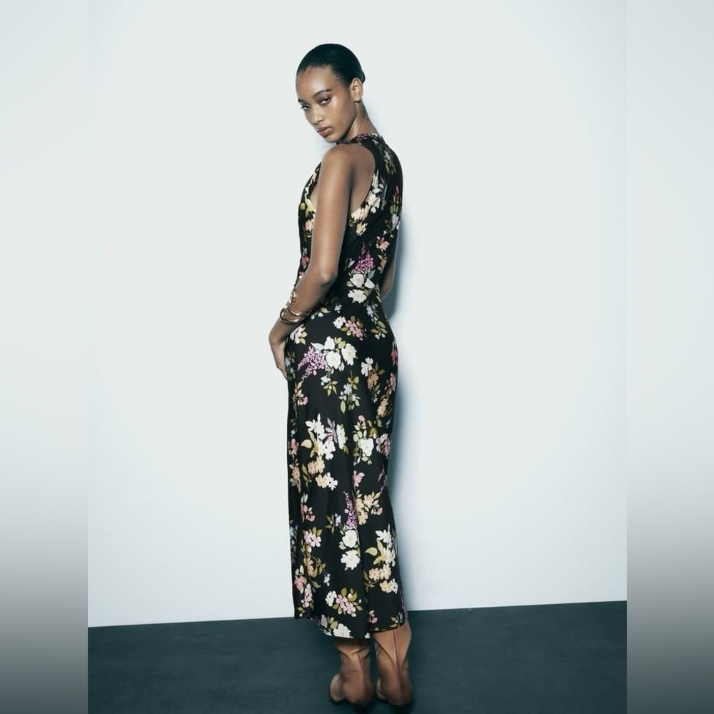 Mood - Picture 4 of 8